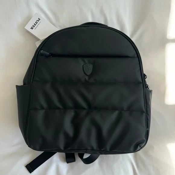 heys backpack NEW - Picture 1 of 3